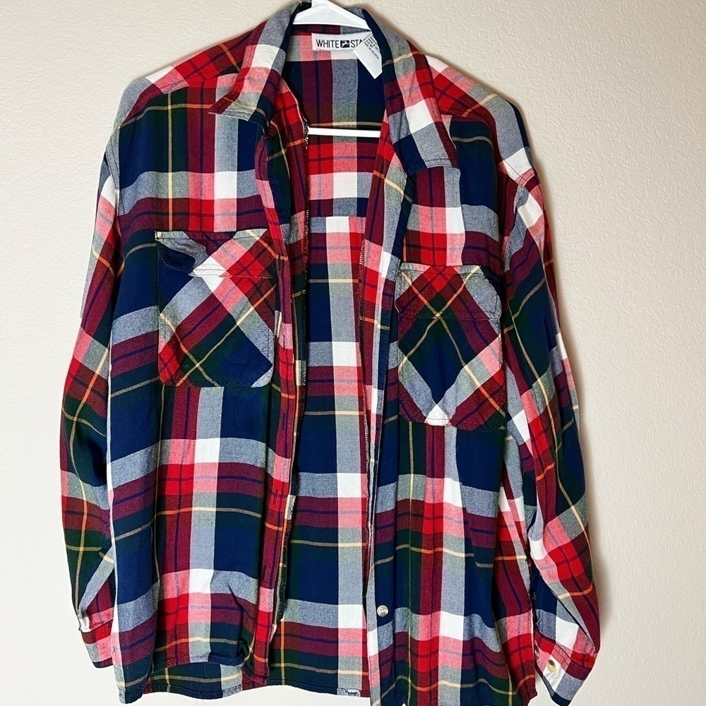 𝅺womens flannel size medium